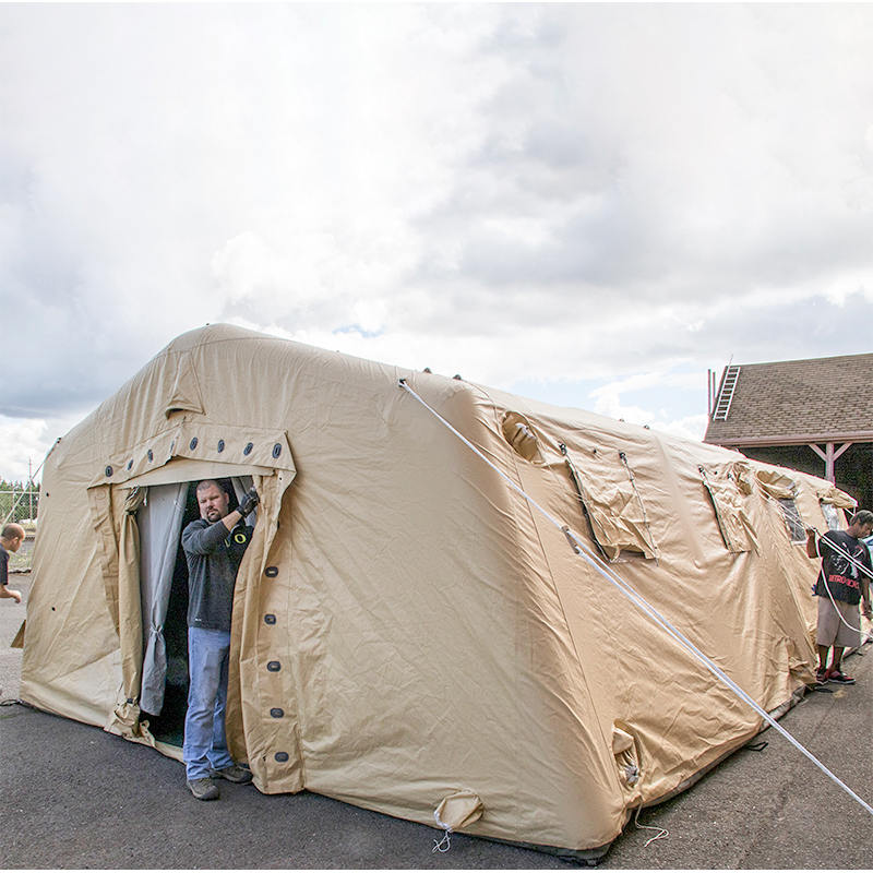 5.6x9.95m Çok Amaçlı Orta Hızlı Dağıtım Barınağı Düşük Basınçlı Şişme Çadır